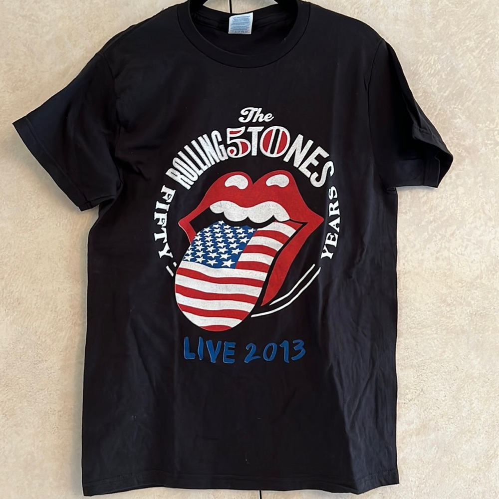 Rolling Stones Official 50th Anniversary T-shirt. Size medium. EUC.
